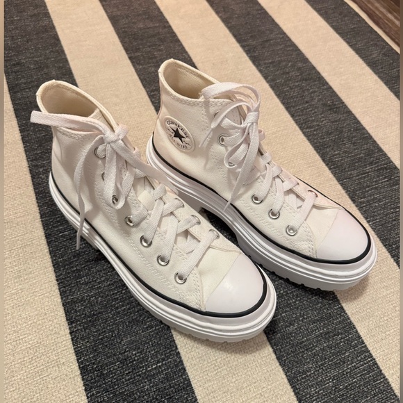 Women’s Converse Chuck Taylor All Star High Top Lugged Heel Platform Shoe White - Picture 3 of 8